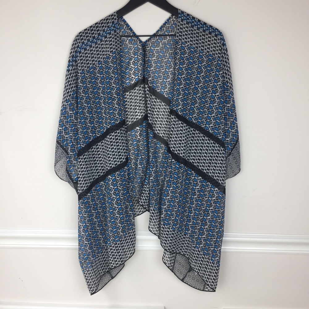 Trixxi Kimono Wrap Blue Black Geometric Print S